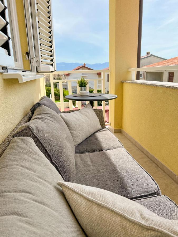 Apartment Baska Mit Poolarea - Krk, Kroatien Buitenkant foto
