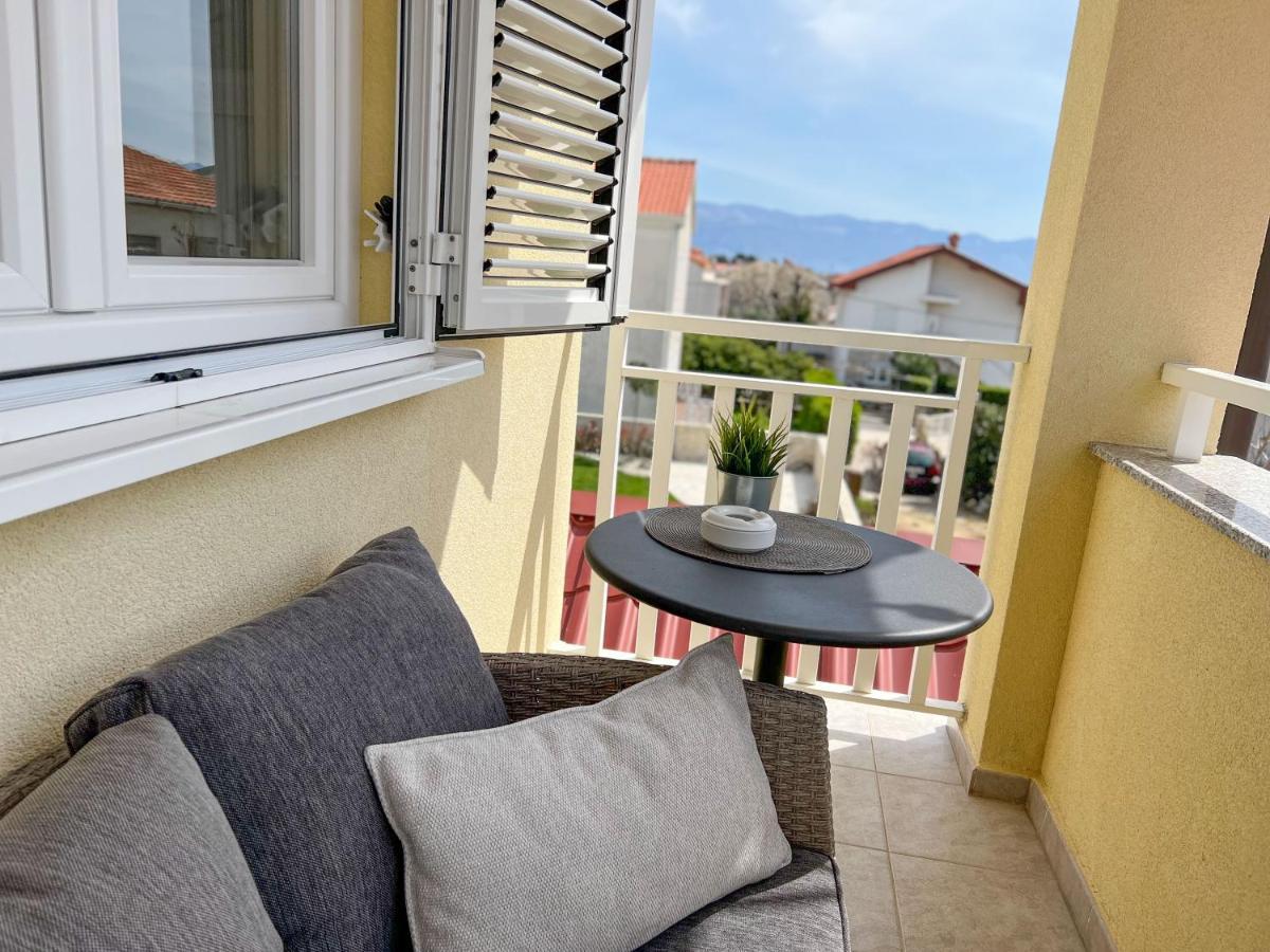 Apartment Baska Mit Poolarea - Krk, Kroatien Buitenkant foto