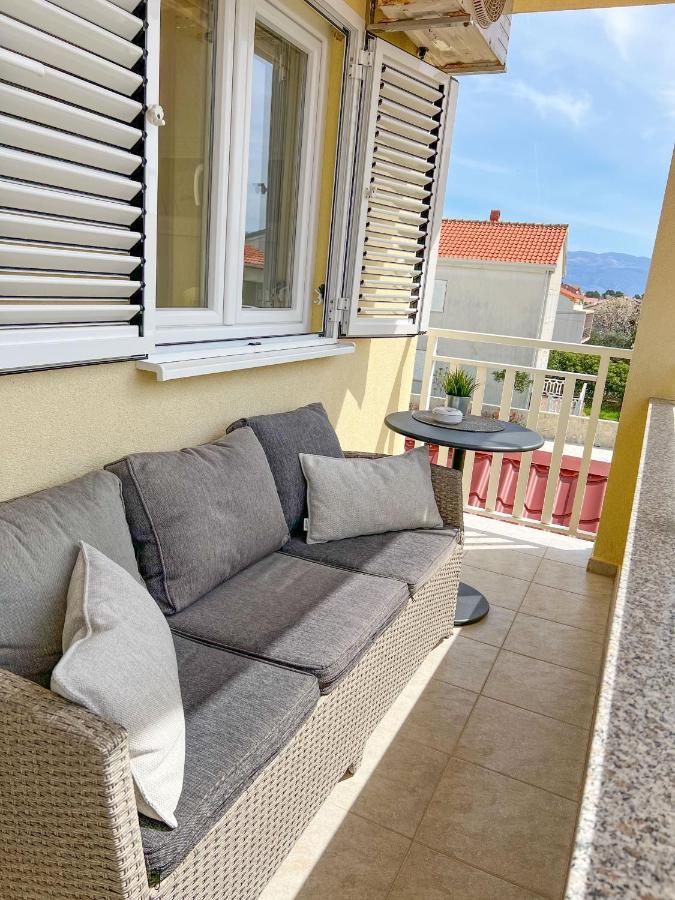 Apartment Baska Mit Poolarea - Krk, Kroatien Buitenkant foto