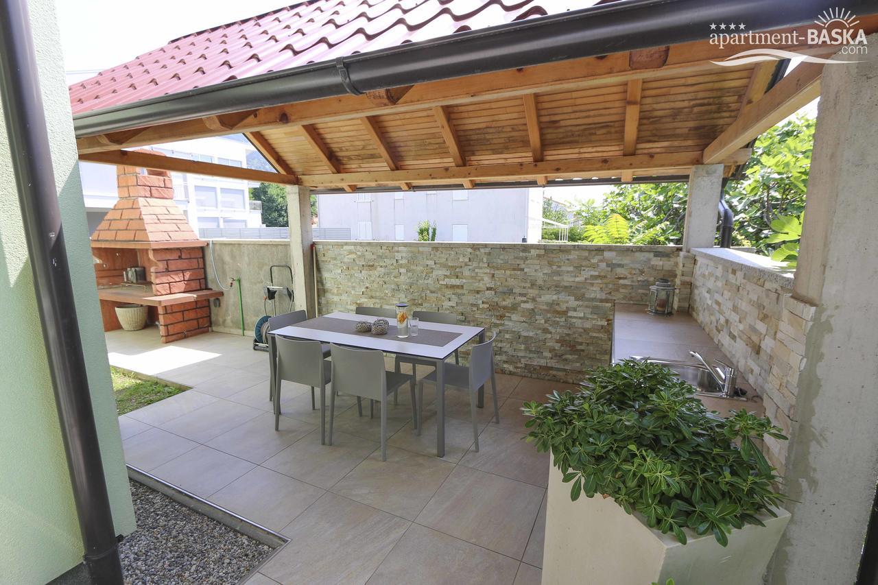 Apartment Baska Mit Poolarea - Krk, Kroatien Buitenkant foto